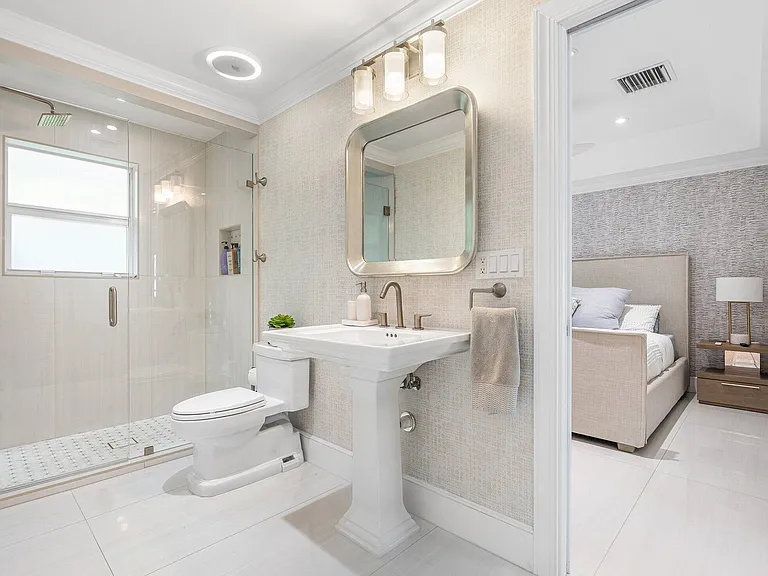 11863 Lake Shore Pl — Photo 43