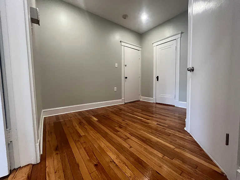 75 Park Dr #9 — Photo 4