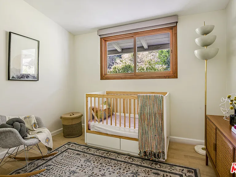 10003 Westwanda Dr — Photo 32