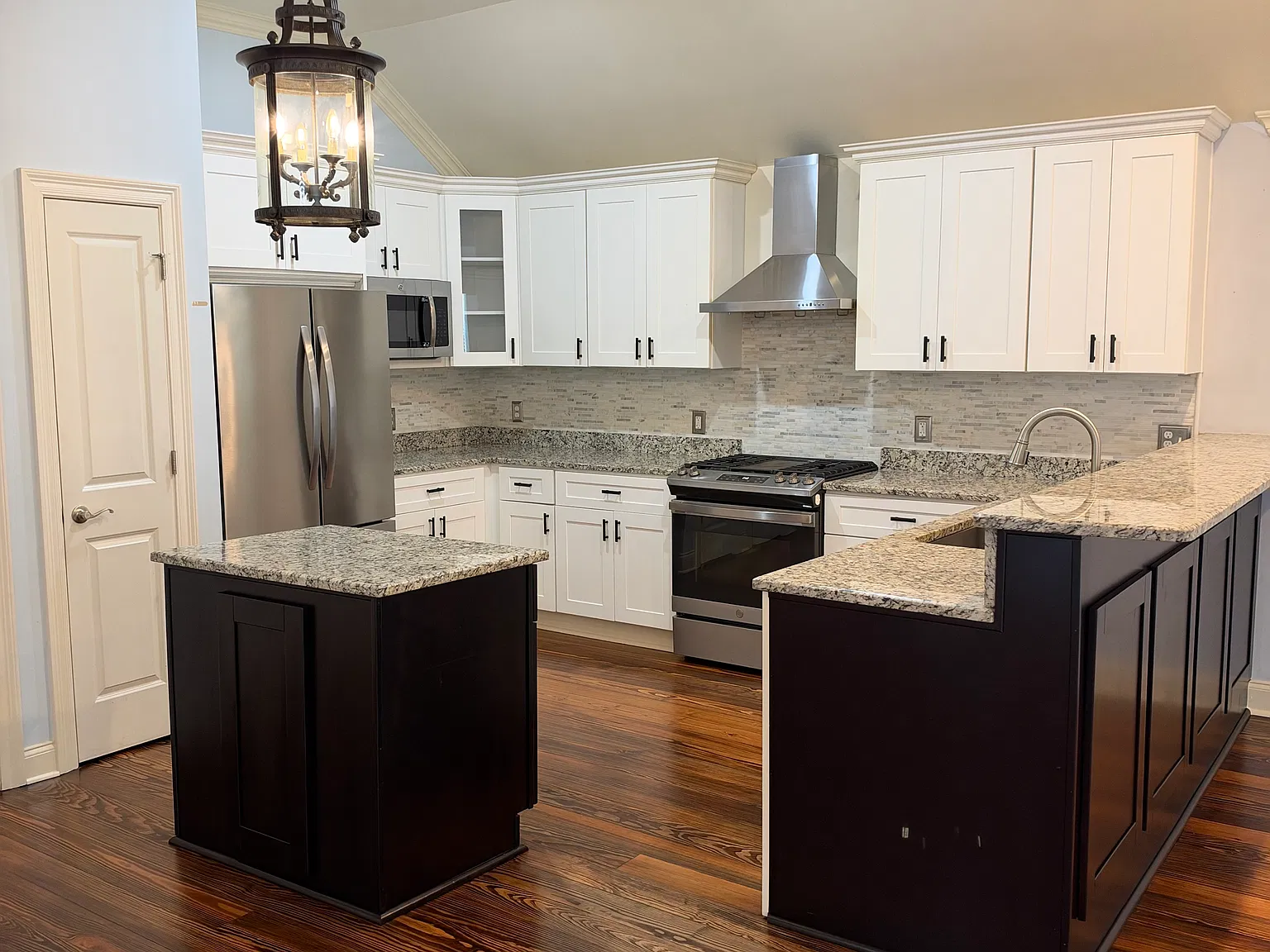 3 bed, 1750 sqft, $2,375 — Photo 3