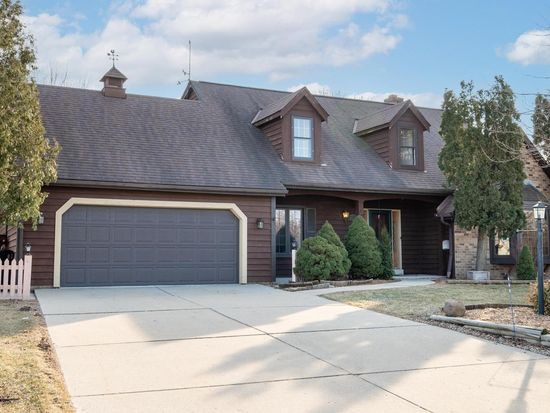 5705 West Abbott AVENUE, Greenfield, WI 53220