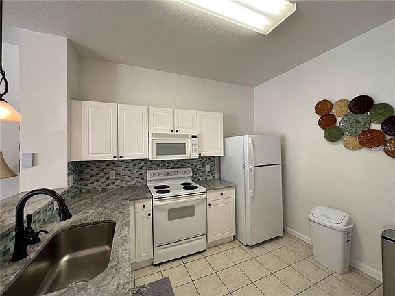 2nd image of 2413 Silver Palm Dr #2413