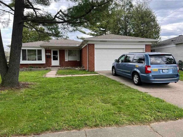 30506 Palomino Dr, Warren, MI 48093