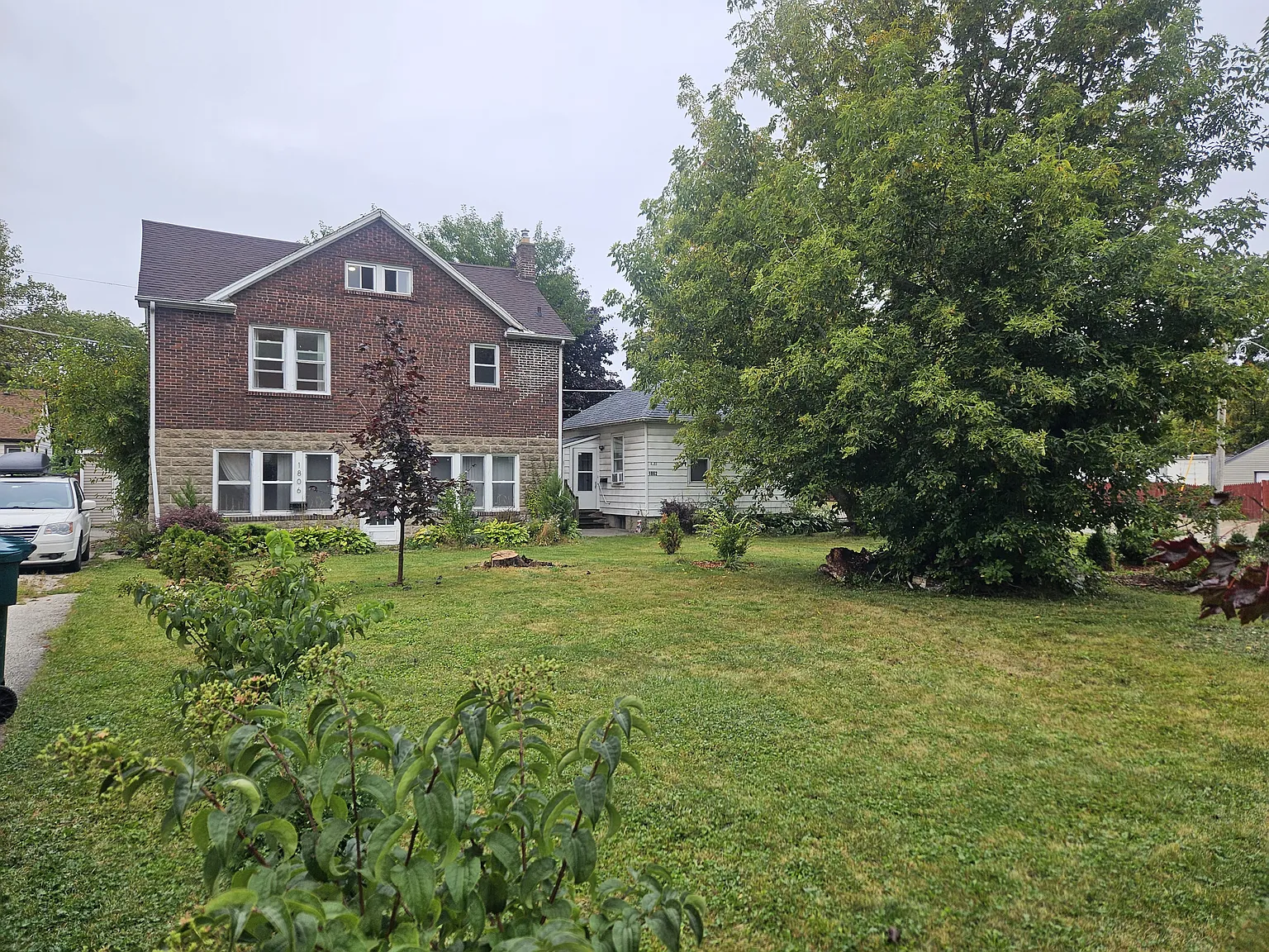 1806 Seymour Ave — Photo 2