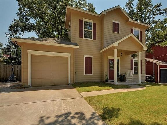 3rd image of 131 N Kanaio Dr