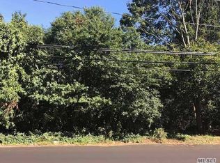 1335 Locust Ave, Bohemia, NY 11716