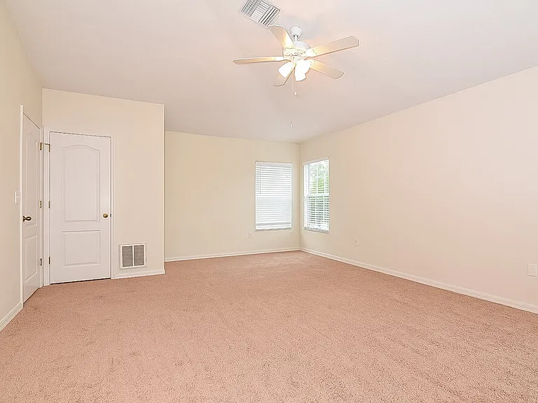 10138 Perthshire Cir — Photo 7