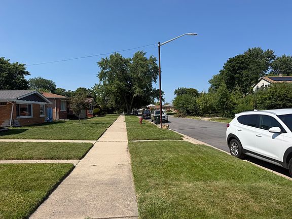 3rd image of 15126 Irving Ave