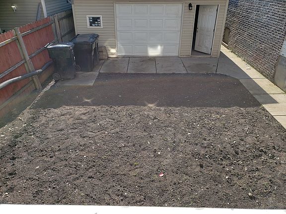 5th image of 1119 N Lawndale Ave