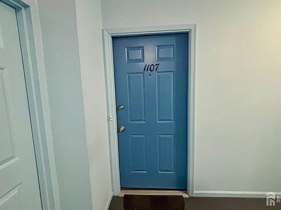2nd image of 1107 Woodhaven Dr