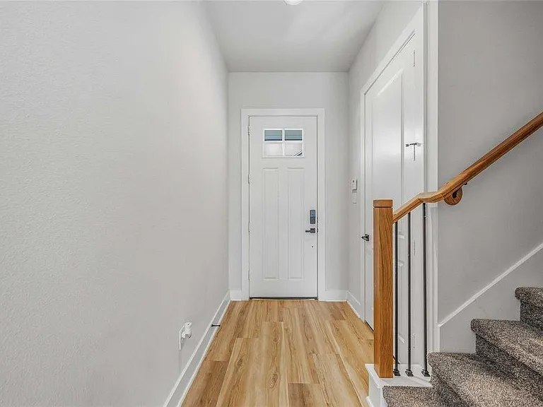 13130 Perennial Springs Dr — Photo 11