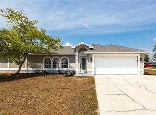 8189 Cypress Dr N, Fort Myers, FL 33967