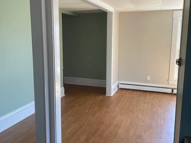 48 Center St #3 — Photo 4