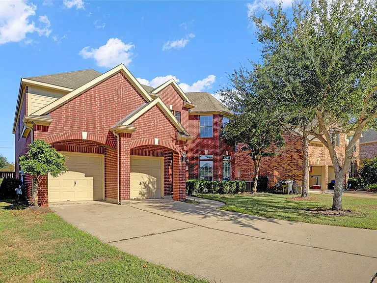 13419 Sunset Bay Ln — Photo 38