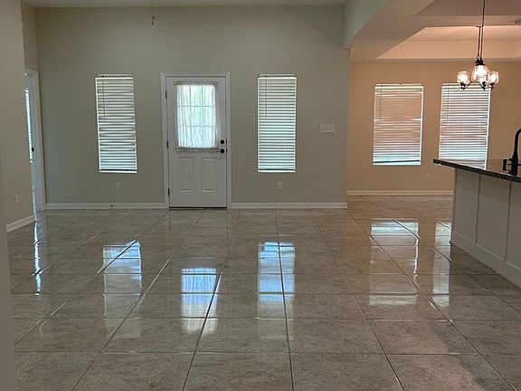2nd image of 2933 Zeb Dr