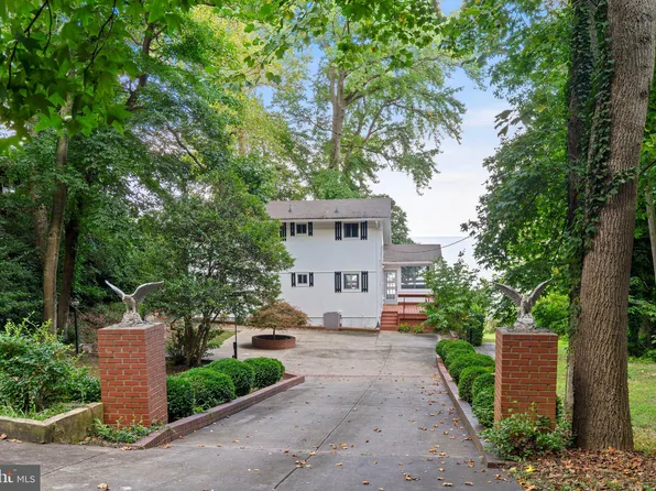 12662 Cheyenne Ln, Lusby, MD 20657