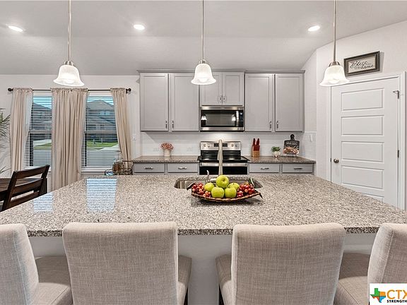 4th image of 3001 Sonoma Blvd