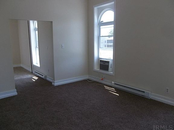 3rd image of 517 S Rogers St