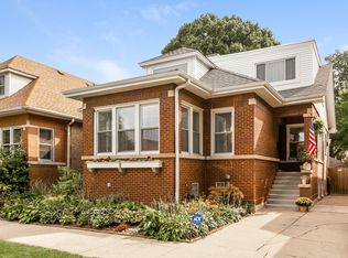 5827 N Fairfield Ave, Chicago, IL 60659