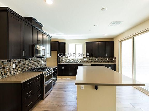 5th image of 805 Carberry Ct
