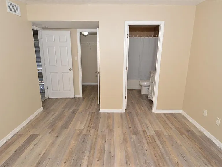 8764 Mallard Reserve Dr #101 — Photo 35