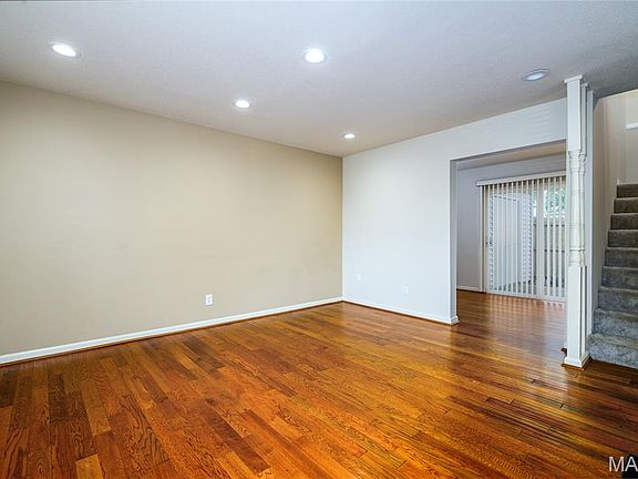 4th image of 9024 W Swan Cir