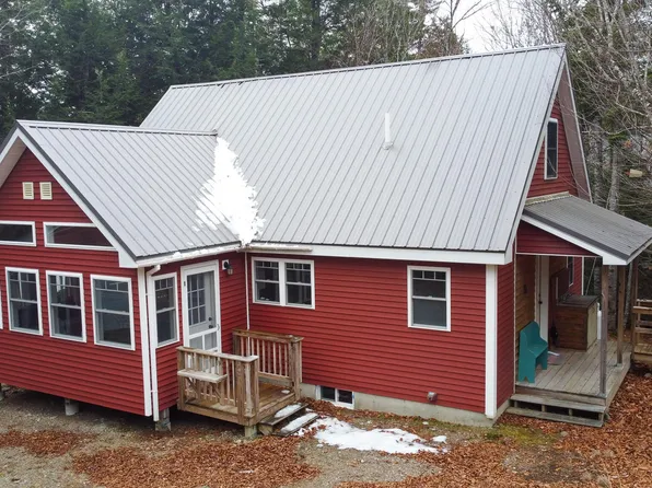 24 Deer Point Road W, Robbinston, ME 04671