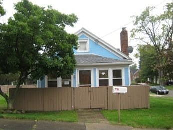 1st image of 1914 Marks Ave