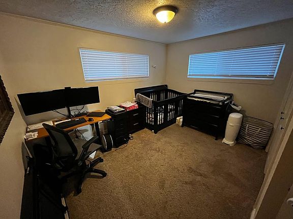 5th image of 70 E Pioneer Ave