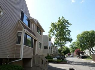 154 Sunrise Hill Rd, Norwalk, CT 06851