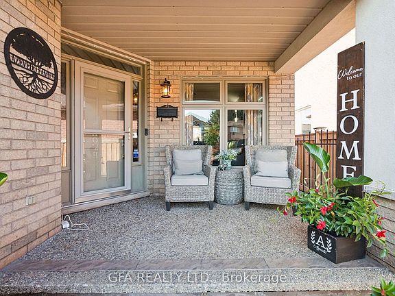 3rd image of 34 Harbottle Ct