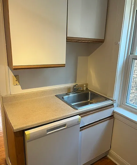 720A Hinman Ave #2N — Photo 8