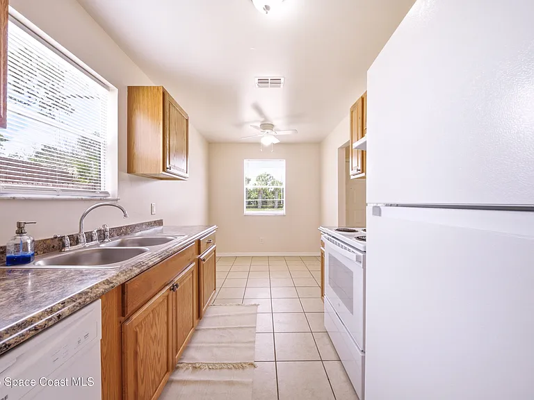 4519 Barna Ave — Photo 7