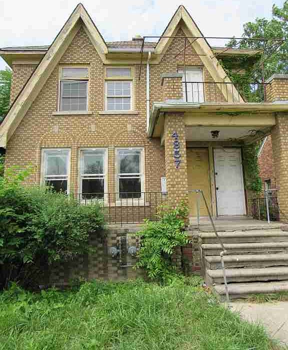 4857 Chalmers