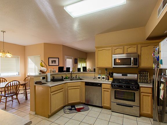 4th image of 3036 Tierra Polar Dr