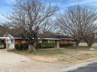 1064 Central Ave, Newark, TX 76071