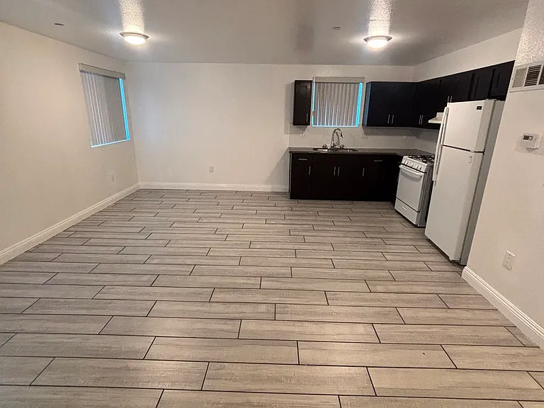 4310 Morgan Ave — Photo 2