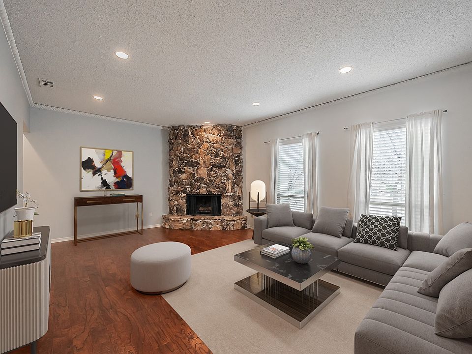 1st image of 3020 Stonehenge Ln