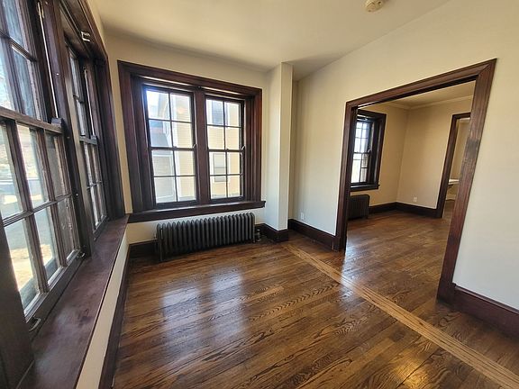 5th image of 1534 Woodland Ave #1