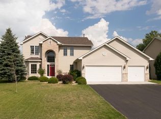 2482 Adele St, Saint Paul, MN 55109