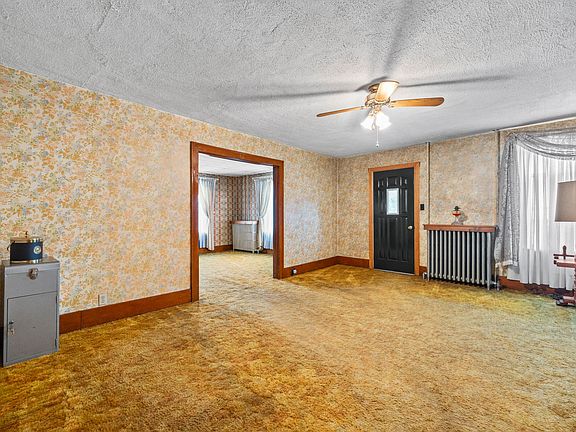 4th image of 1208 Main St