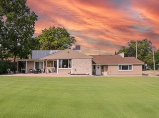 9205 S Chicago ROAD, Oak Creek, WI 53154