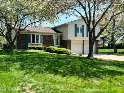 2541 Gemini Ct, Lake Orion, MI, 48360
