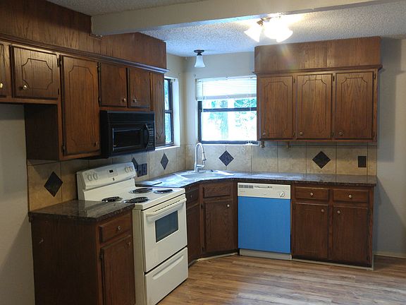 3rd image of 6995 County Road 4200