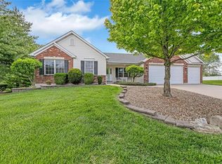 502 Legacy Pointe Dr, Saint Peters, MO 63376