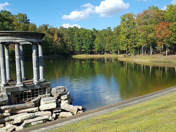 Jasmine Hill Lake View