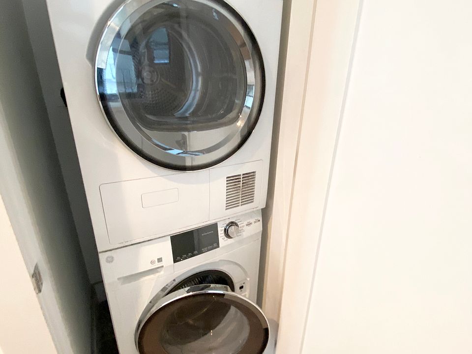 1st image of 80 Delancey St #2U
