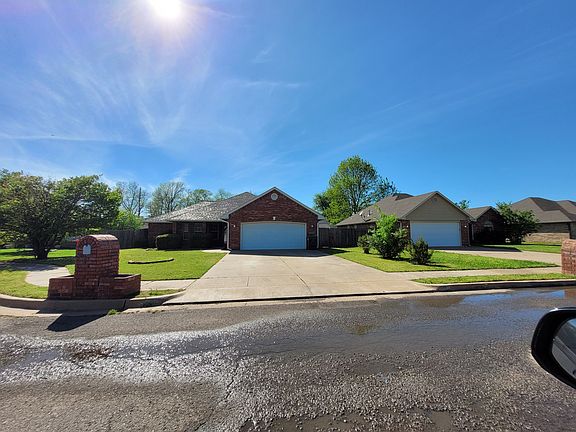 4th image of 4018 Rosewood Pl