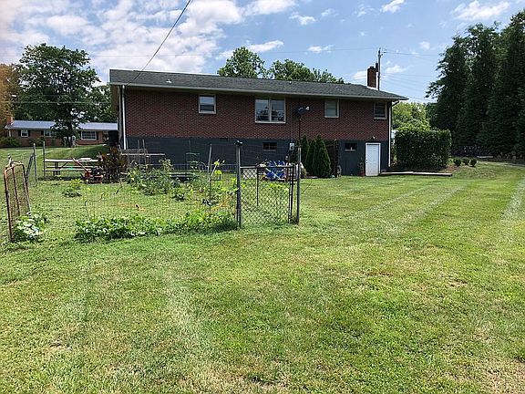 5th image of 529 Chatmoss Ct