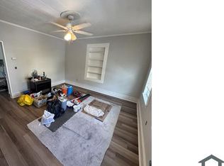 25 Esther St APT 2, Worcester, MA 01607